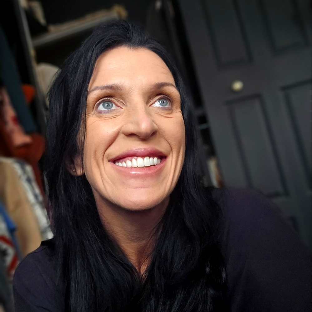 Meet your Posher, April